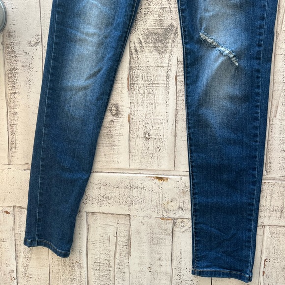 KanCan Dark Wash Mid Rise Skinny Jeans - Picture 5 of 9